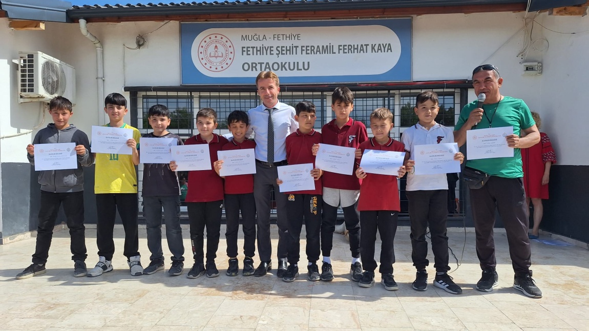 Fethiye Kaymakamlığı 23 Nisan Ortaokullar Mini Voleybol ve Futbol Turnuvası düzenlendi....